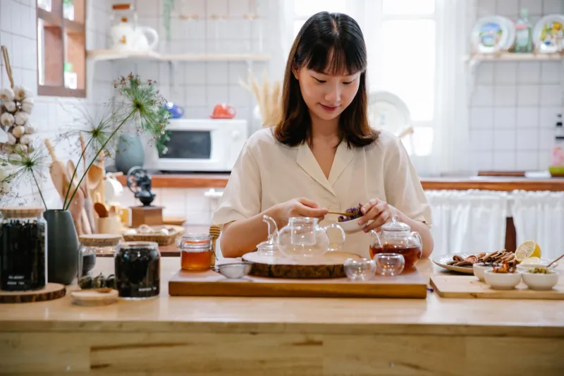 Shortcuts, Shortcuts Everywhere: Why Second-Gen Desi Cooks Are Quietly Scaling Back in the Kitchen