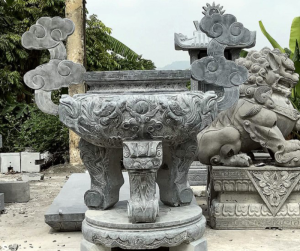 Lư hương đá – Vẻ đẹp tâm linh từ đá mỹ nghệ truyền thống