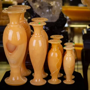 Lọ lục bình đá – vật phẩm phong thủy mang tài khí vào nhà