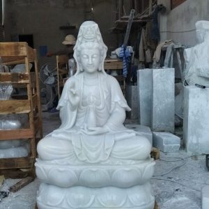 Tượng Phật Quan Âm bằng đá – Tôn nghiêm và thanh tịnh